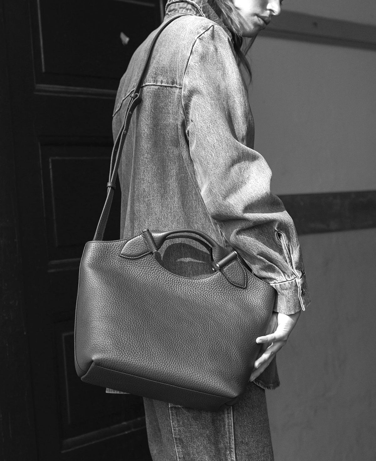 DECADENT COPENHAGEN TEDDY tote Totes Cognac