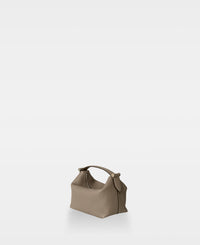 DECADENT COPENHAGEN CALLY box bag Håndtasker Sand